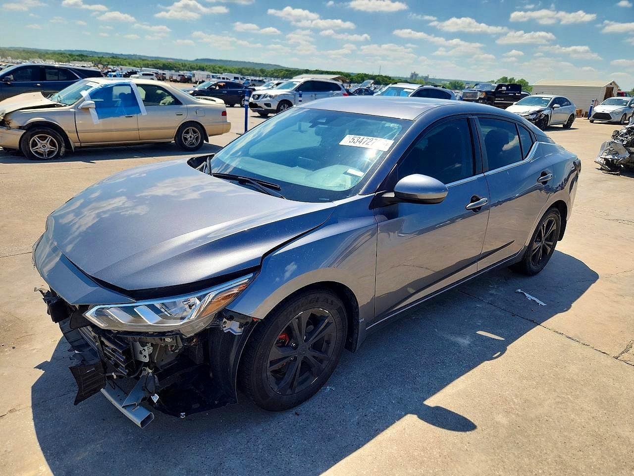 Salvage Nissan Sentra Image