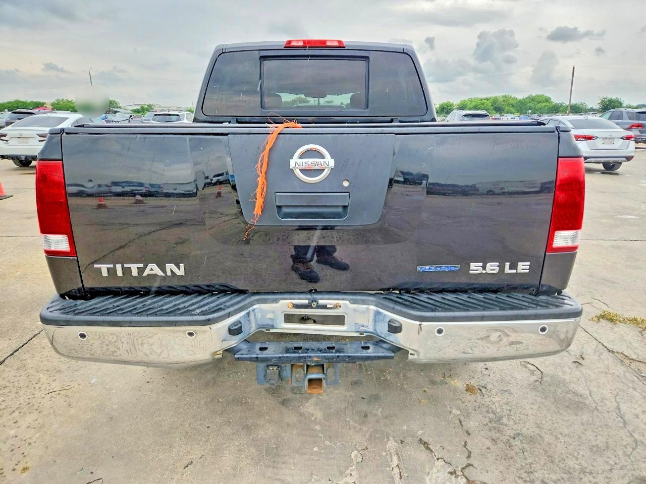 Nissan Titan Se
