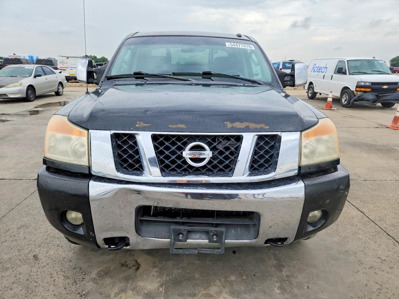 Nissan Titan Se