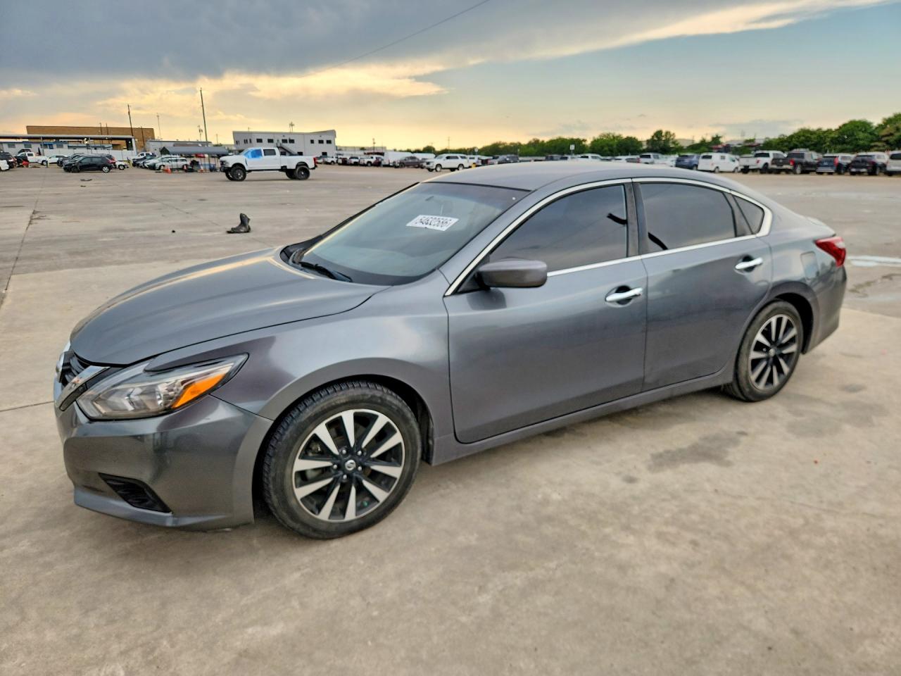 Salvage Nissan Altima Image