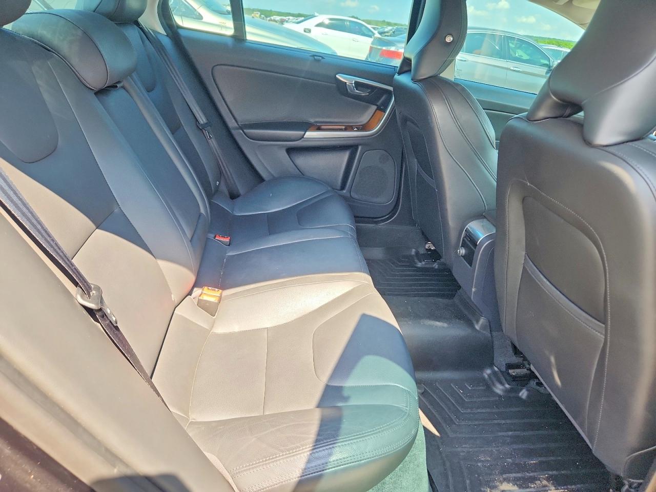 Volvo S60 Platinum
