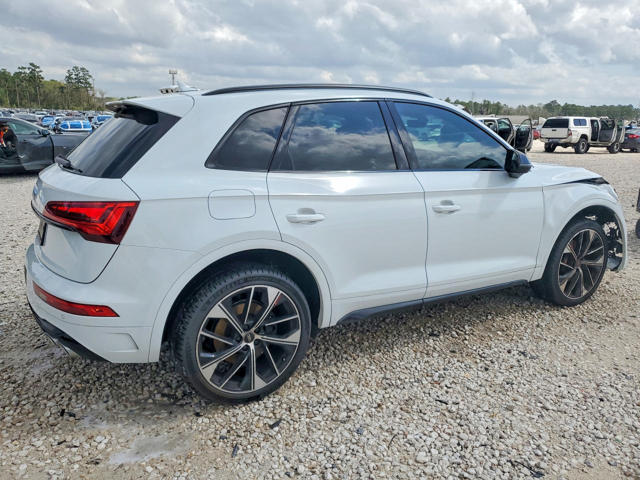 Audi Sq Premium Plus