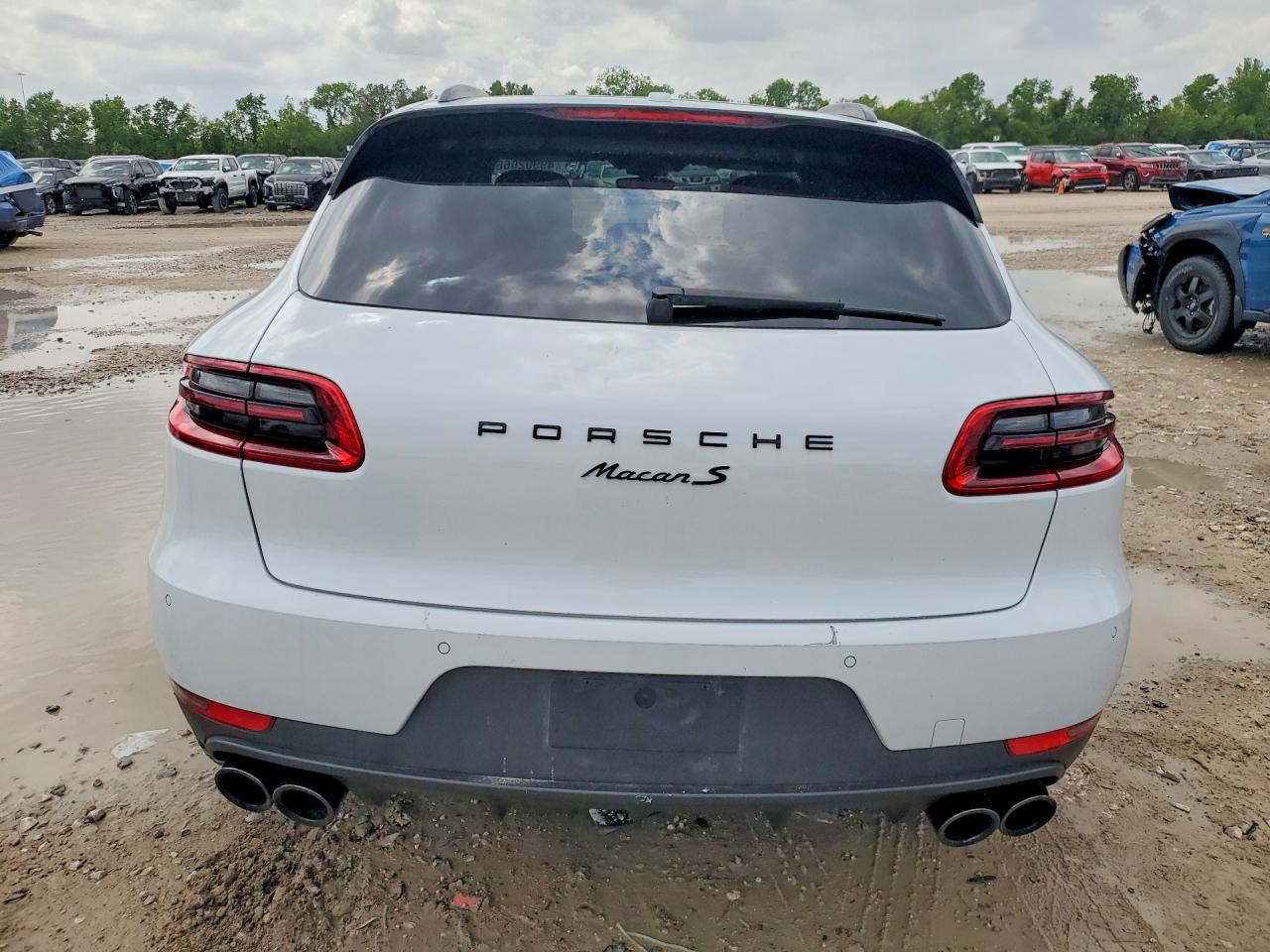 Porsche Macan S