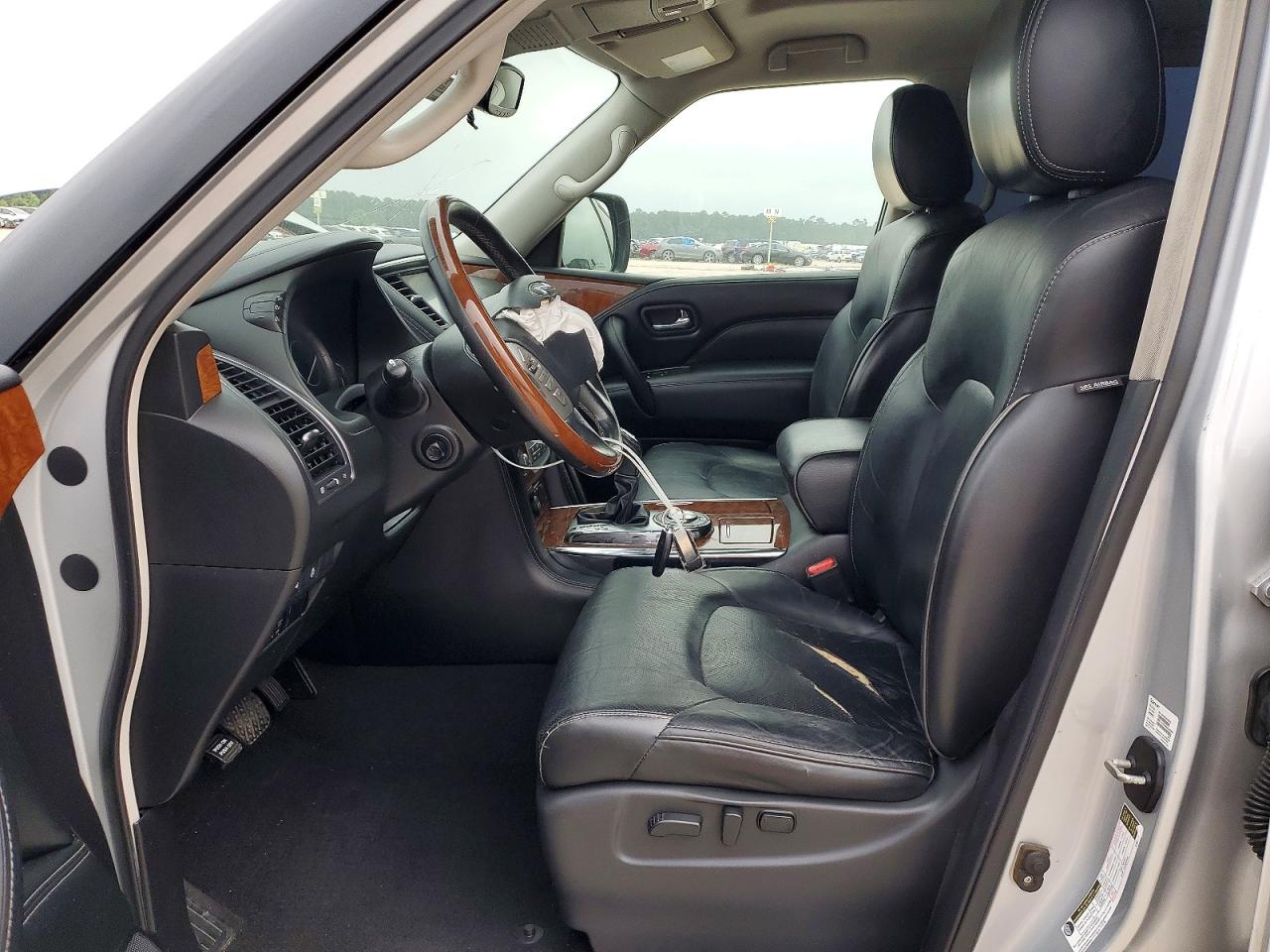 INFINITI Qx Luxe