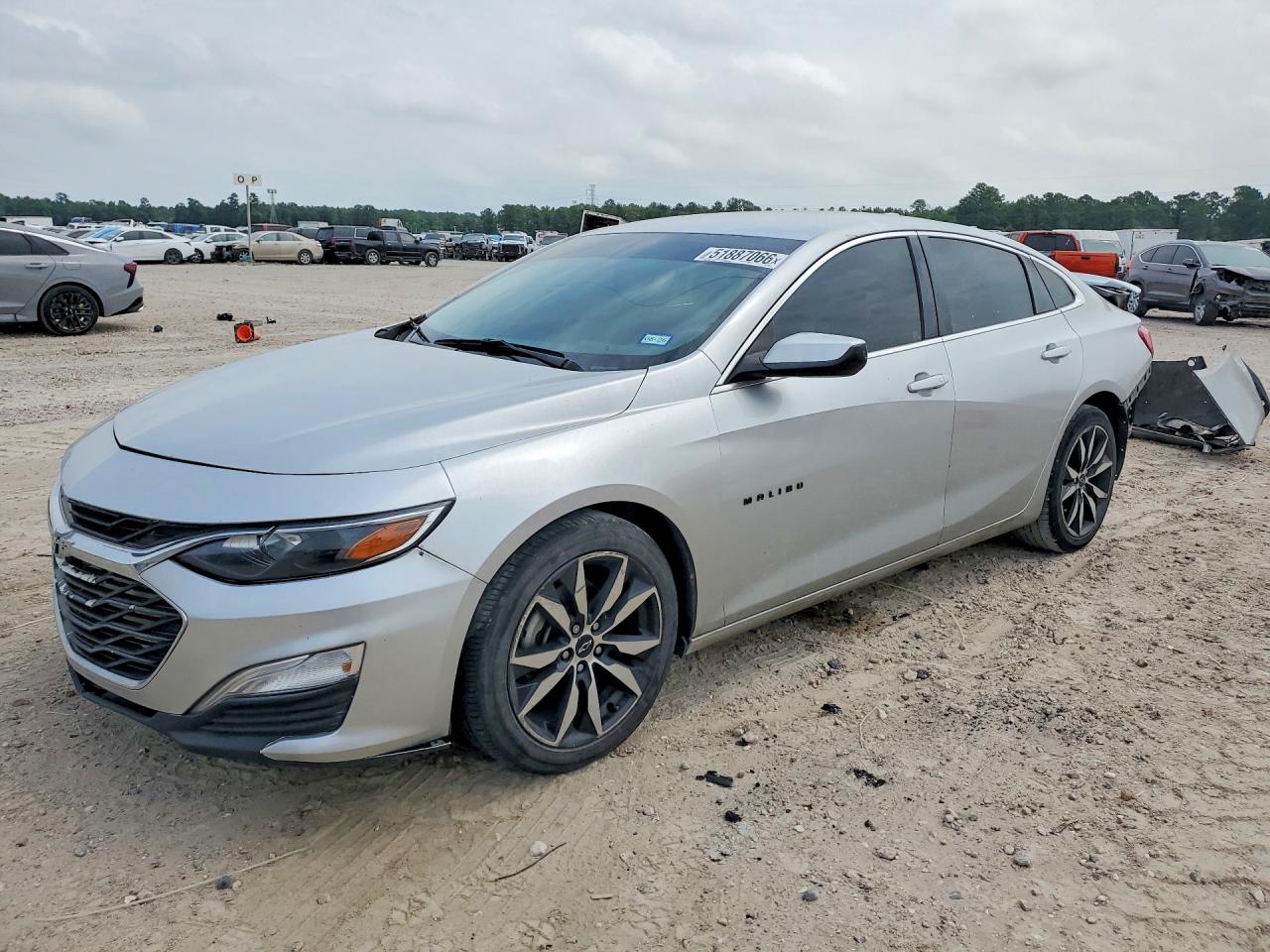 Salvage Chevrolet Malibu Image