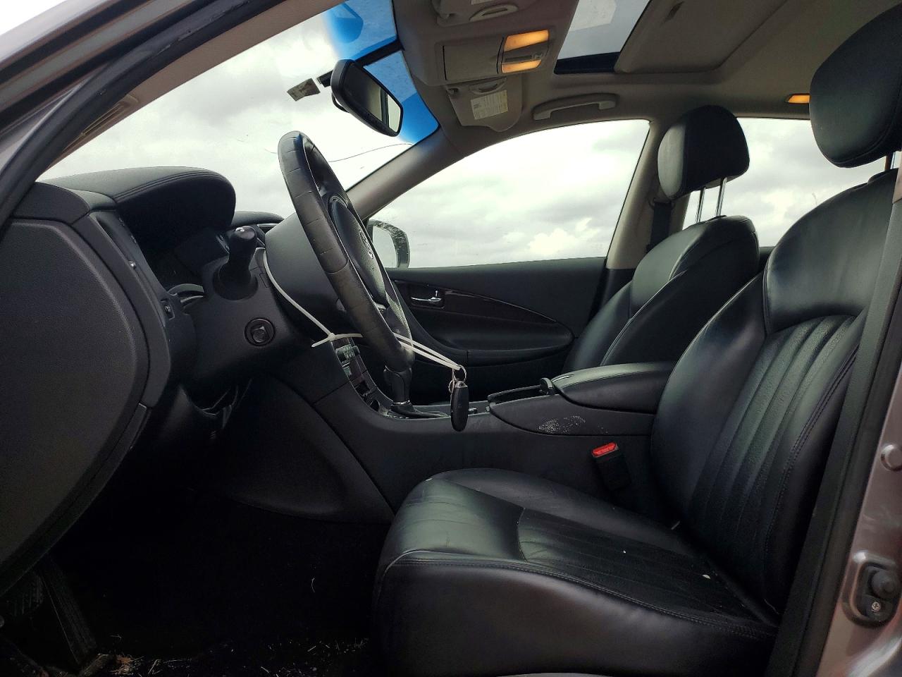 INFINITI Qx Base