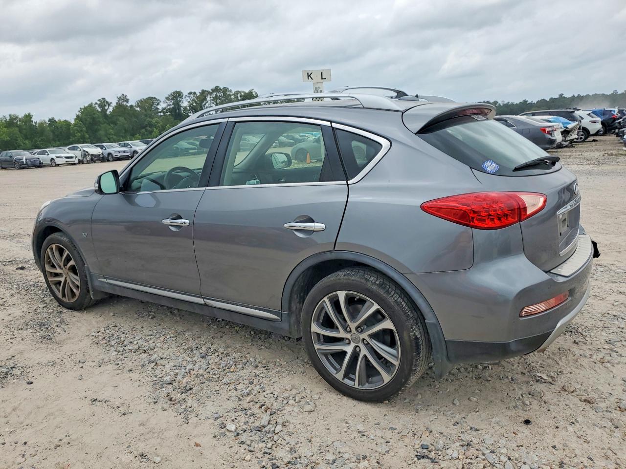 INFINITI Qx Base