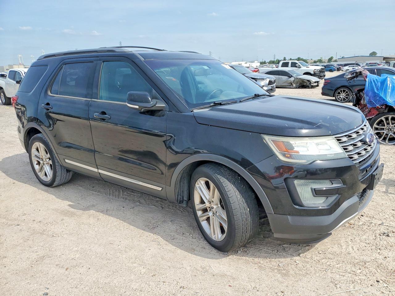 Ford Explorer Xlt