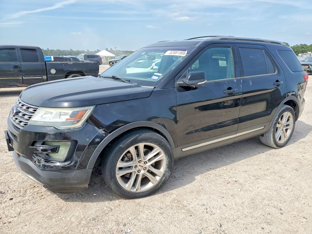 Salvage Ford Explorer Image