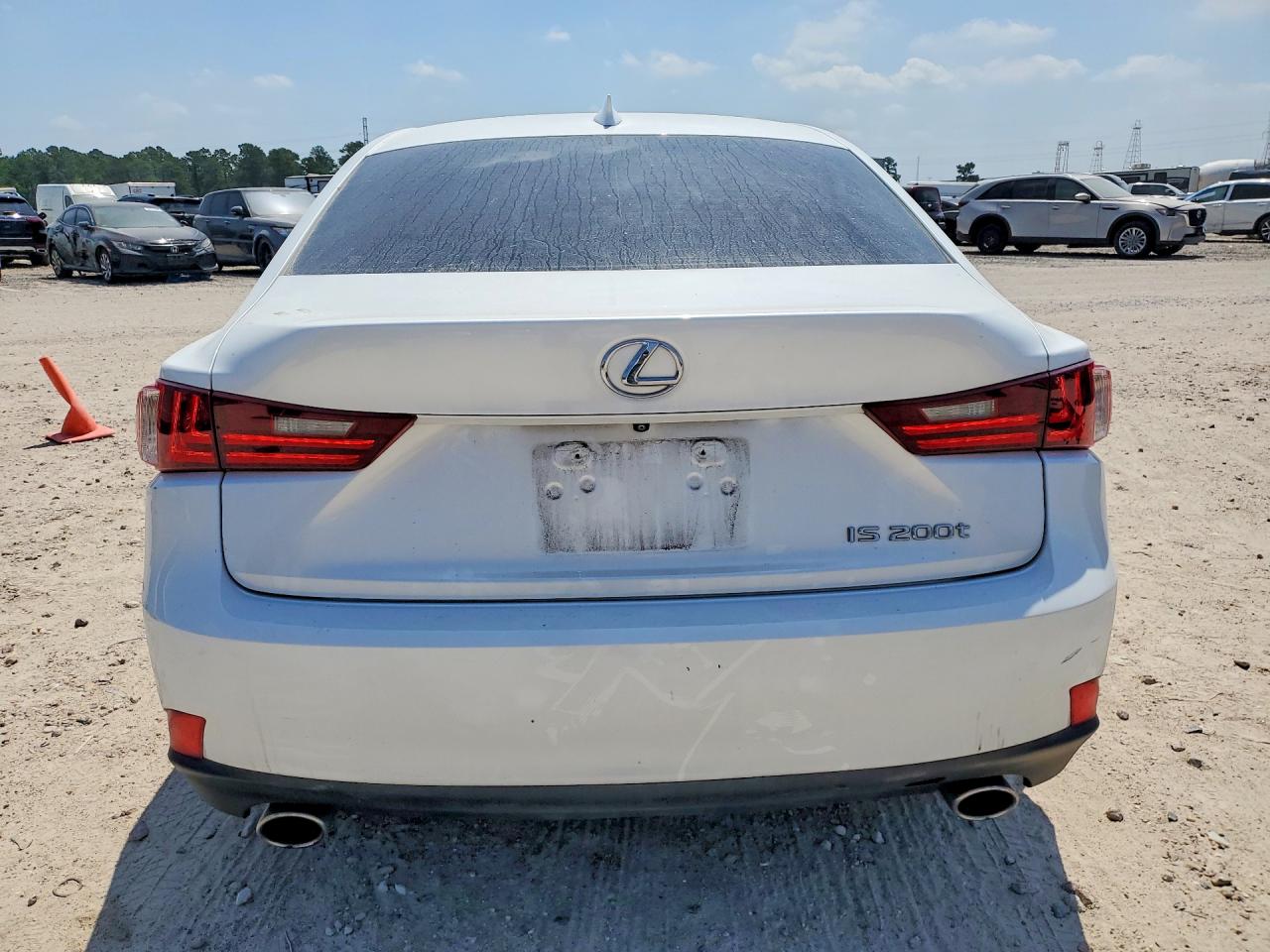 Lexus Is 200t