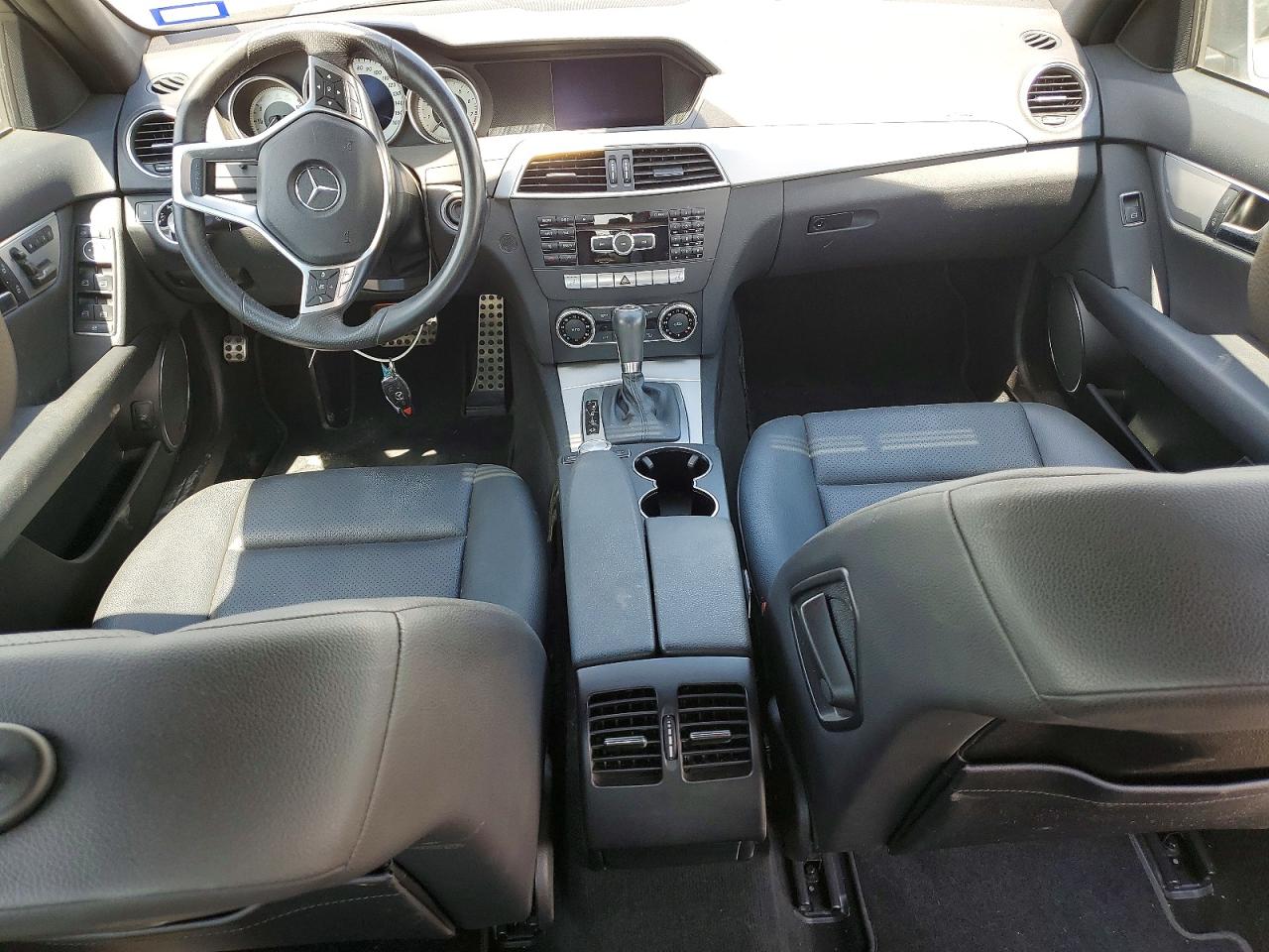 Mercedes-Benz C-Class 300 4matic