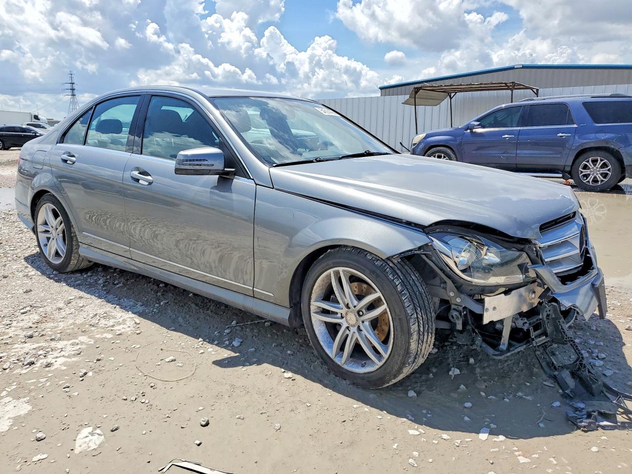 Mercedes-Benz C-Class 300 4matic