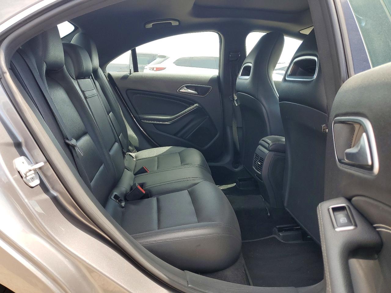 Mercedes-Benz Cla-class 250