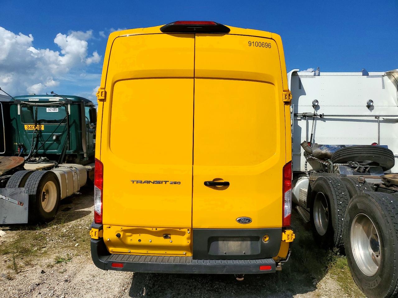 Ford Transit T-250