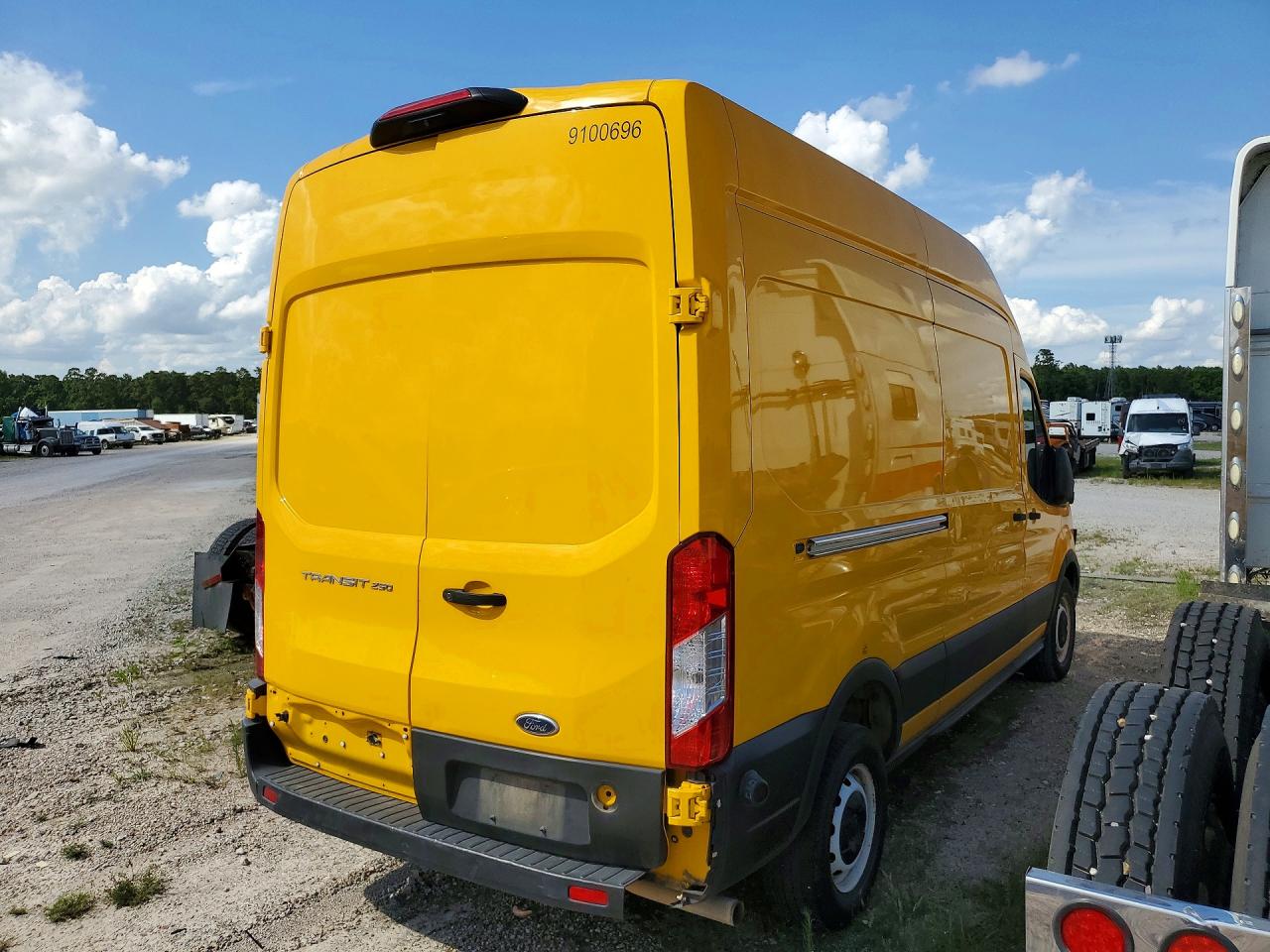 Ford Transit T-250