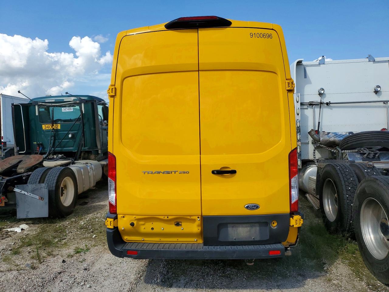 Ford Transit T-250