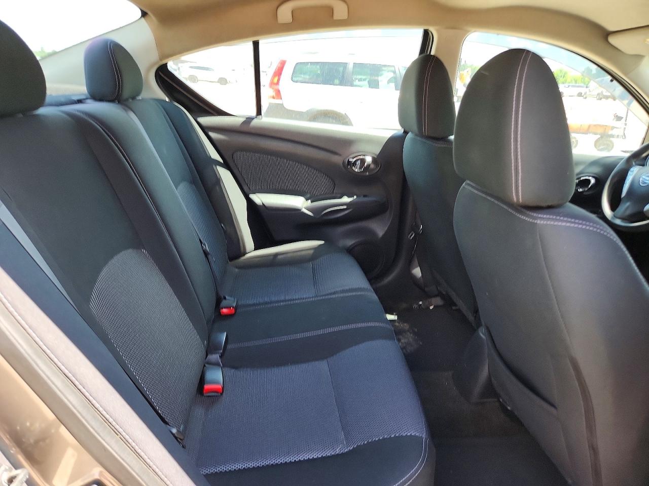 Nissan Versa 1.6 Sv