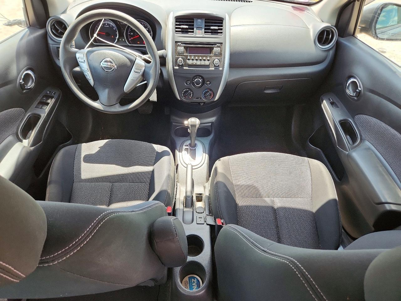 Nissan Versa 1.6 Sv
