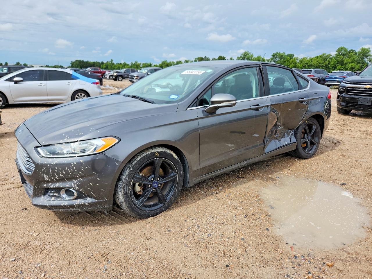 Salvage Ford Fusion Image