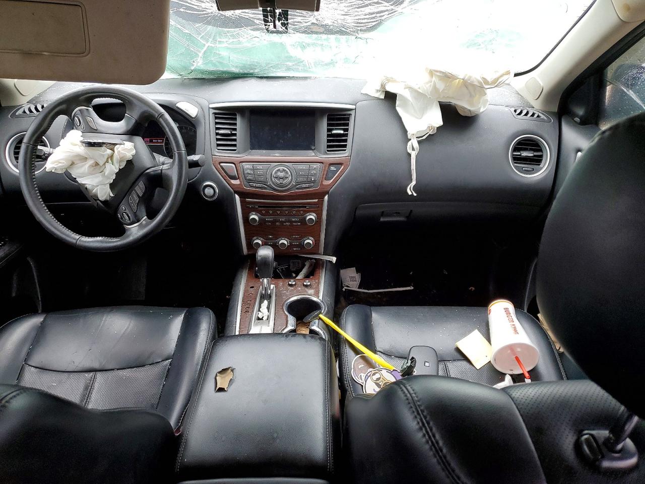 Nissan Pathfinder Platinum