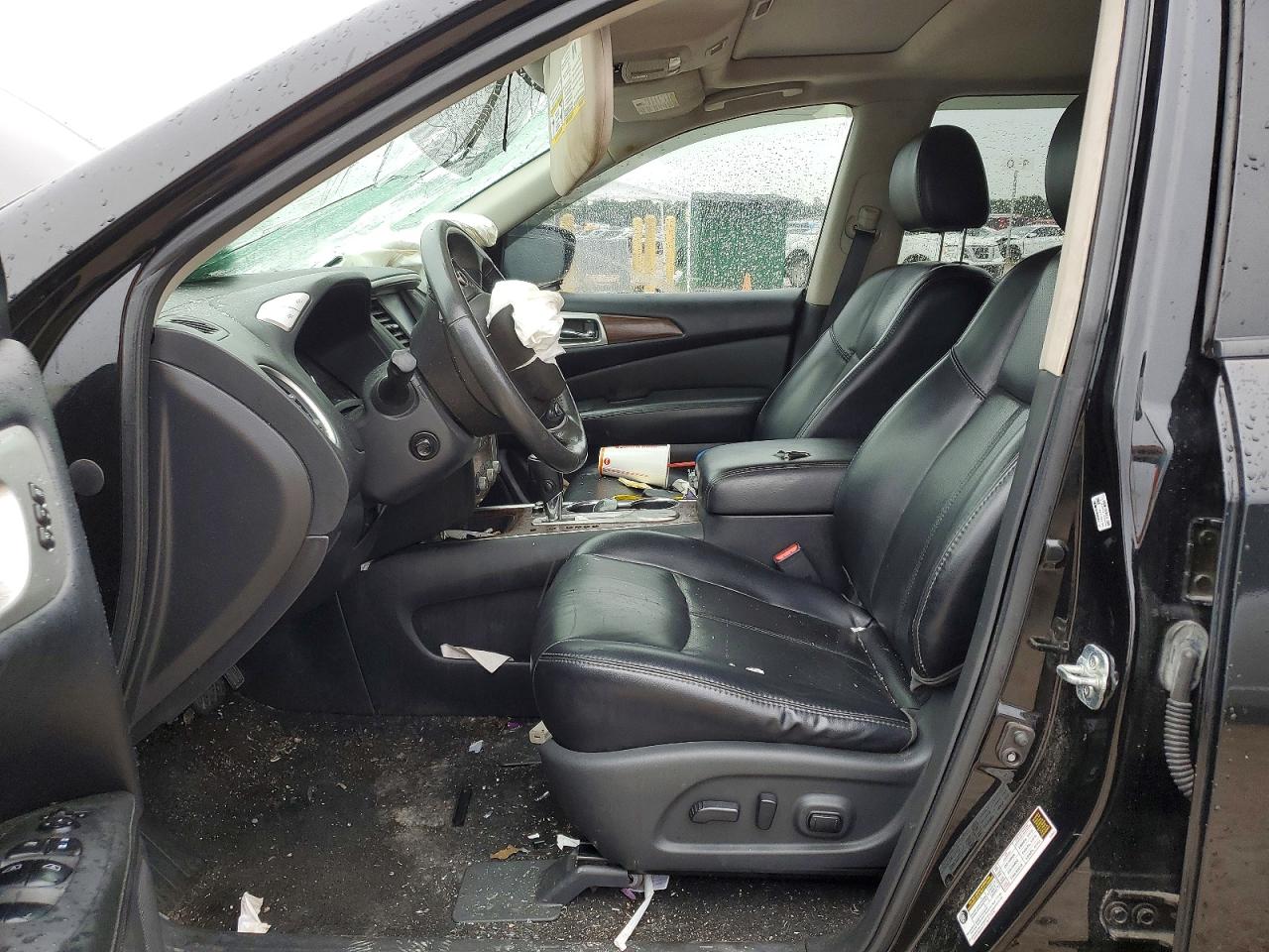 Nissan Pathfinder Platinum