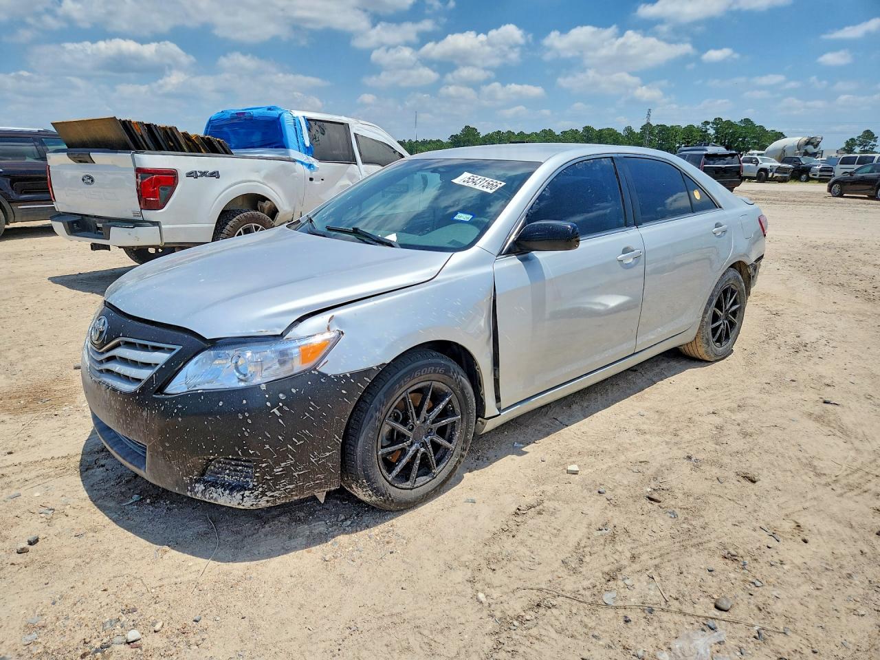 Salvage Toyota Camry Image