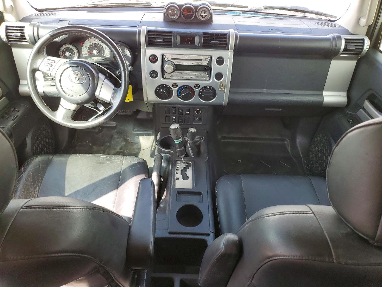Toyota FJ Cruiser Base