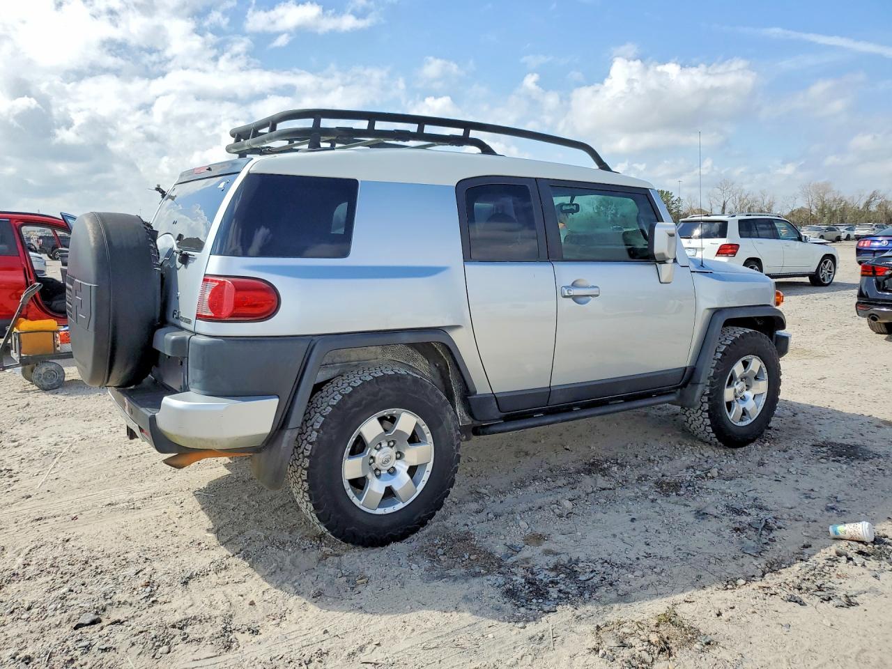 Toyota FJ Cruiser Base