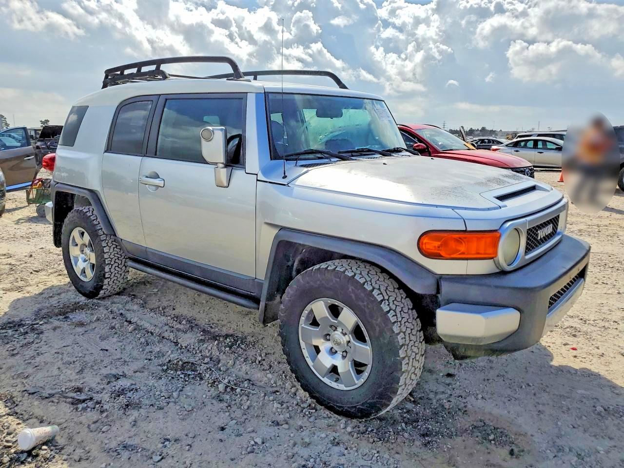 Toyota FJ Cruiser Base