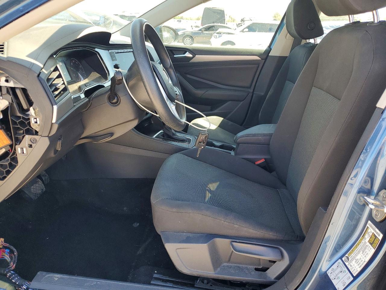 Volkswagen Jetta S