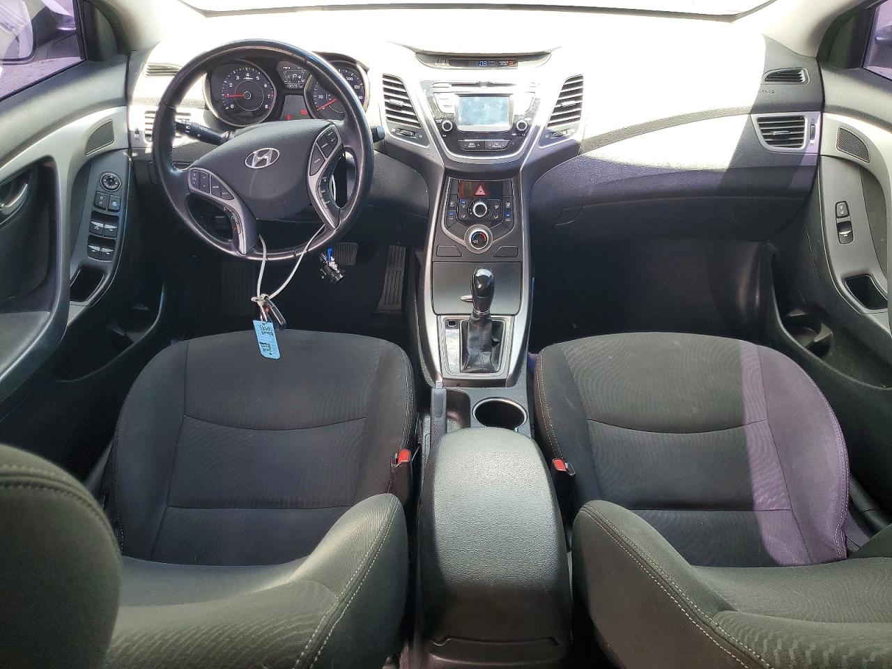 Hyundai ELANTRA Se