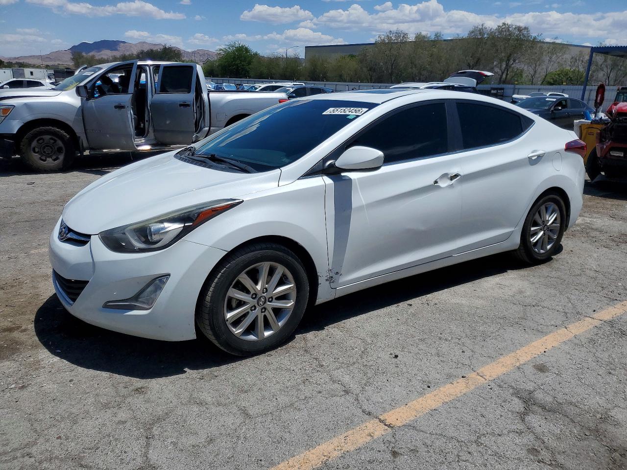 Salvage Hyundai ELANTRA Image