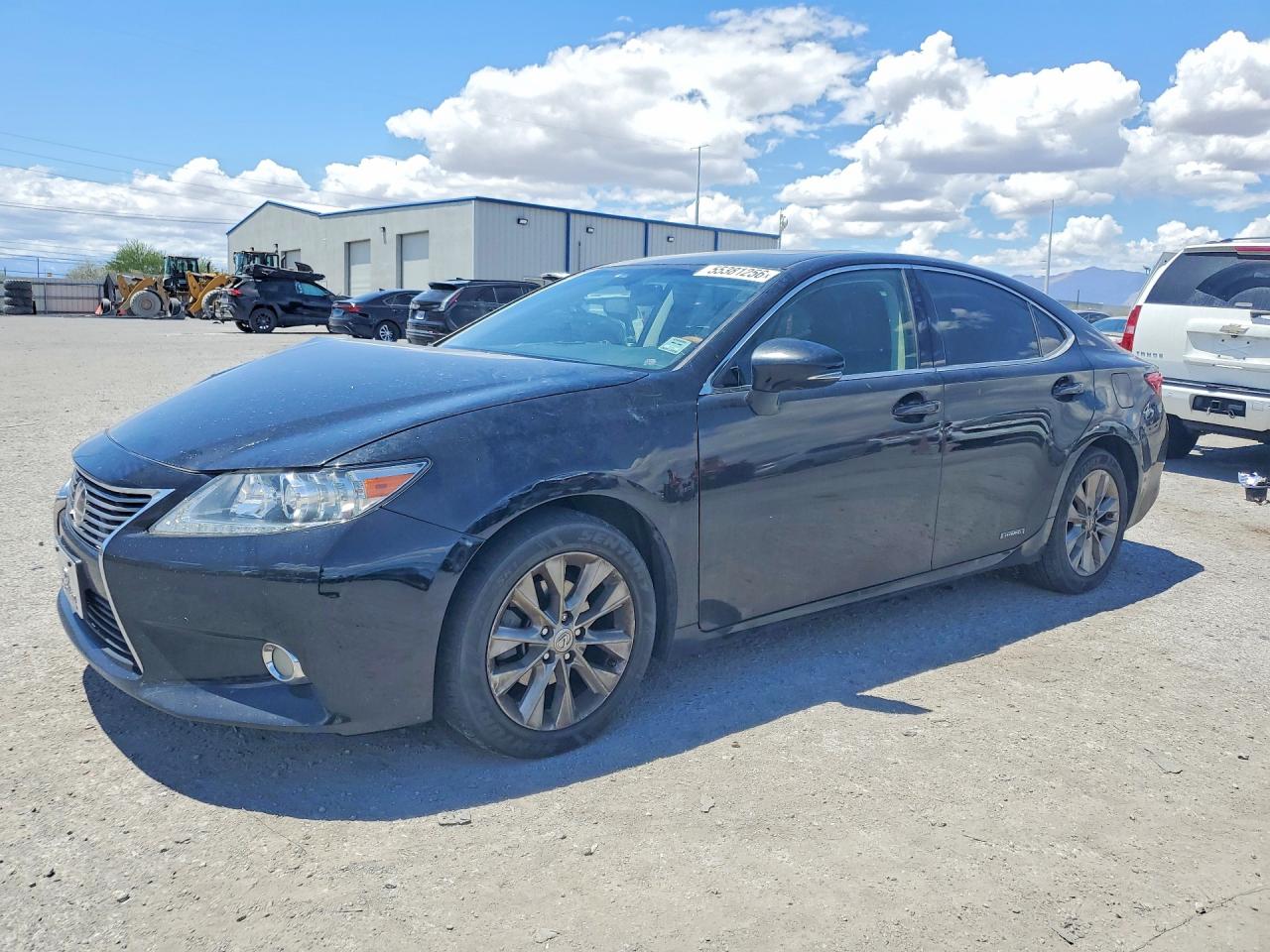 Salvage Lexus Es Image