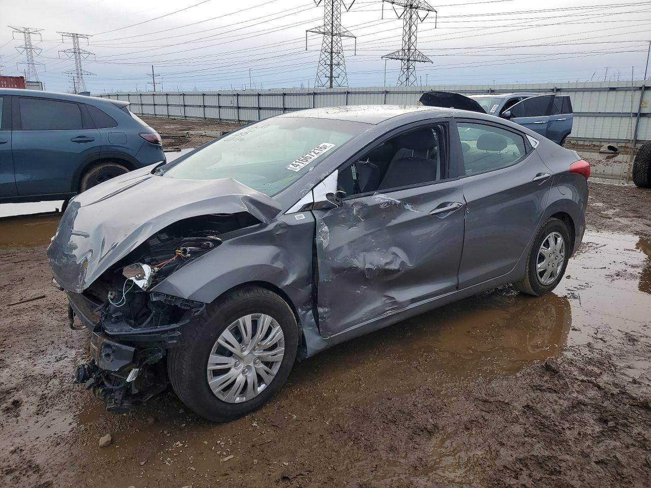 Salvage Hyundai ELANTRA Image
