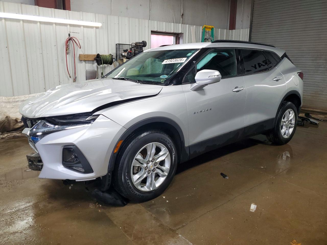 Salvage Chevrolet Blazer Image