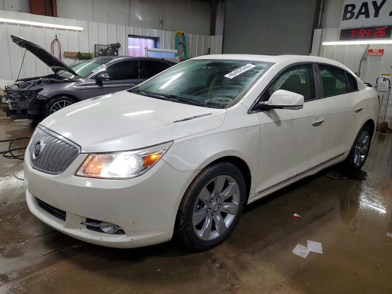 Salvage Buick LaCrosse Image