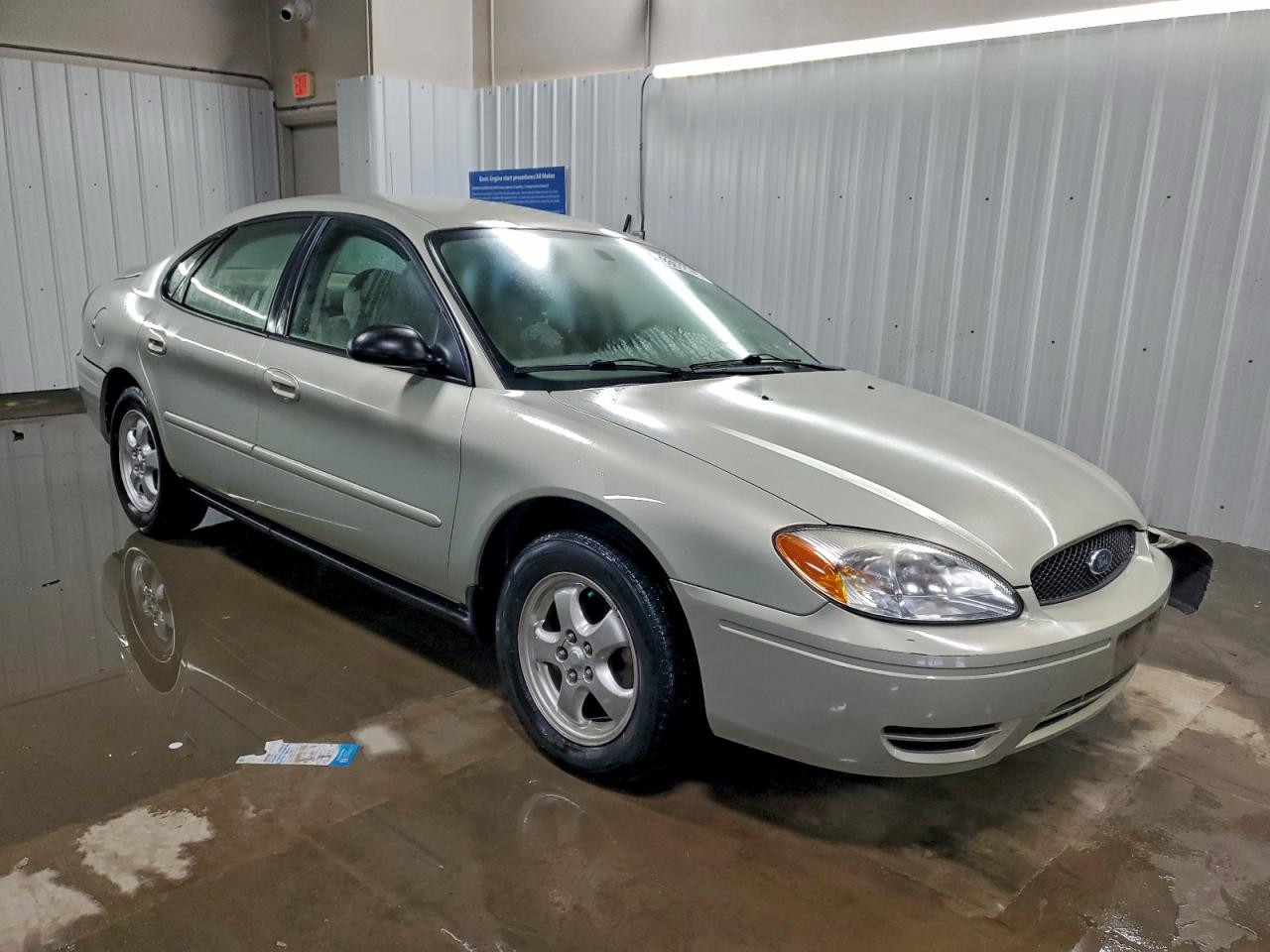 Ford Taurus Se