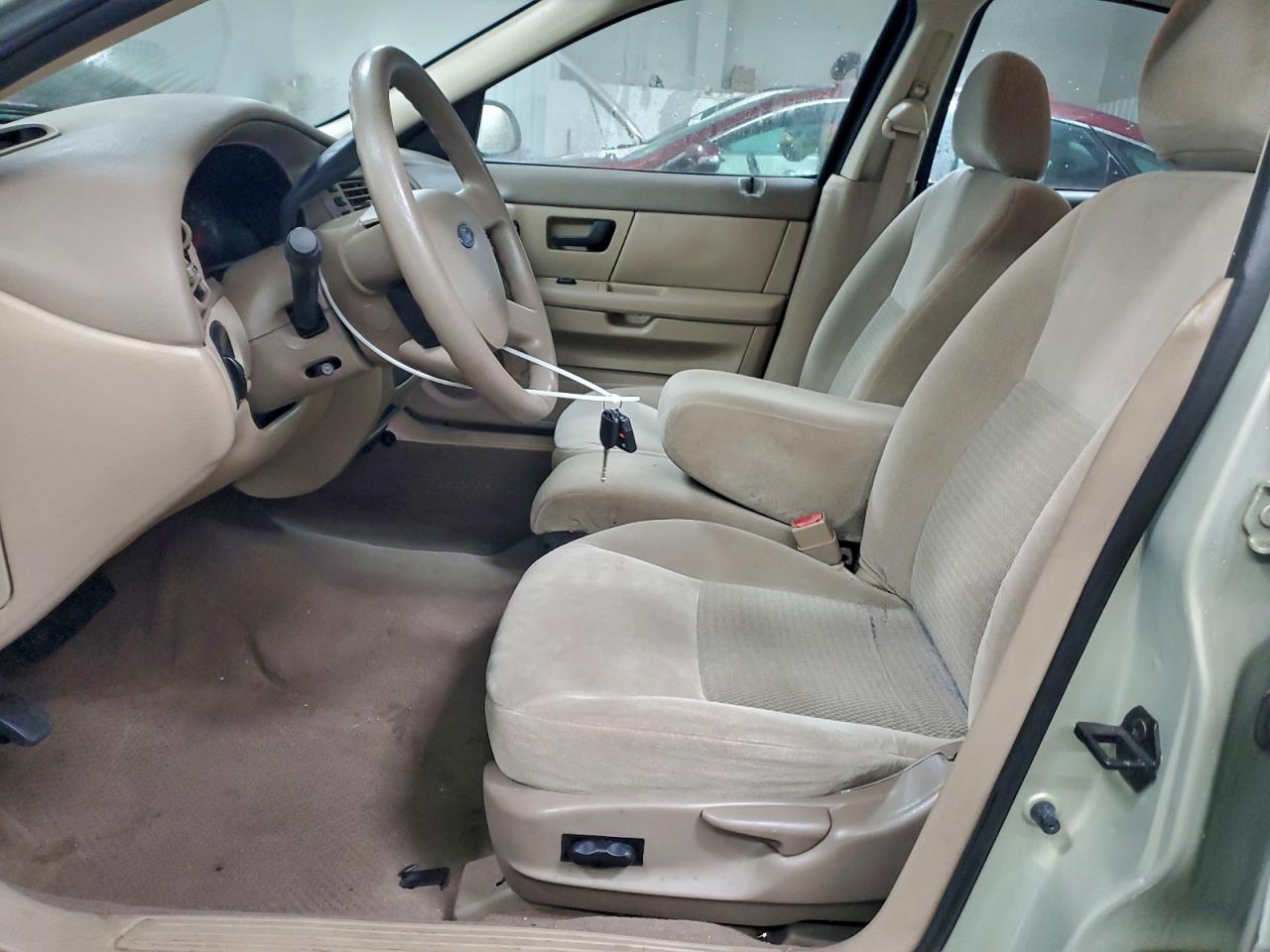 Ford Taurus Se