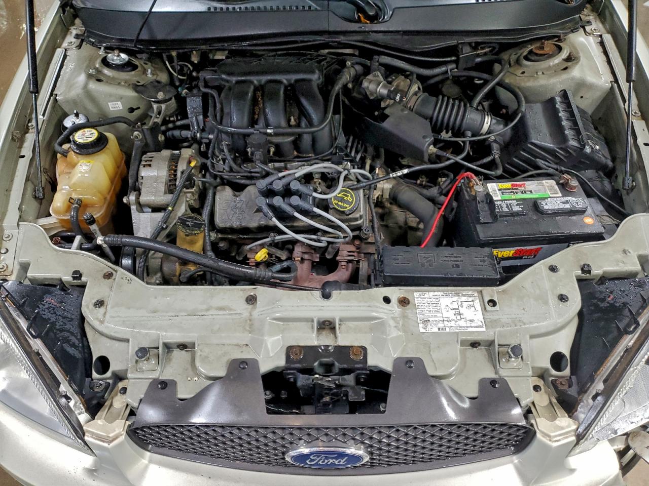 Ford Taurus Se