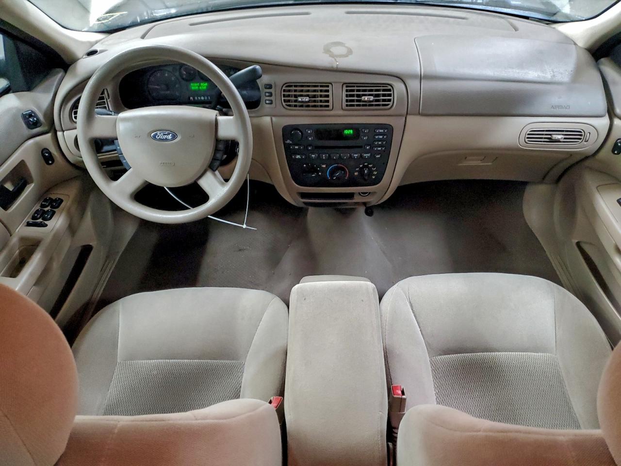 Ford Taurus Se