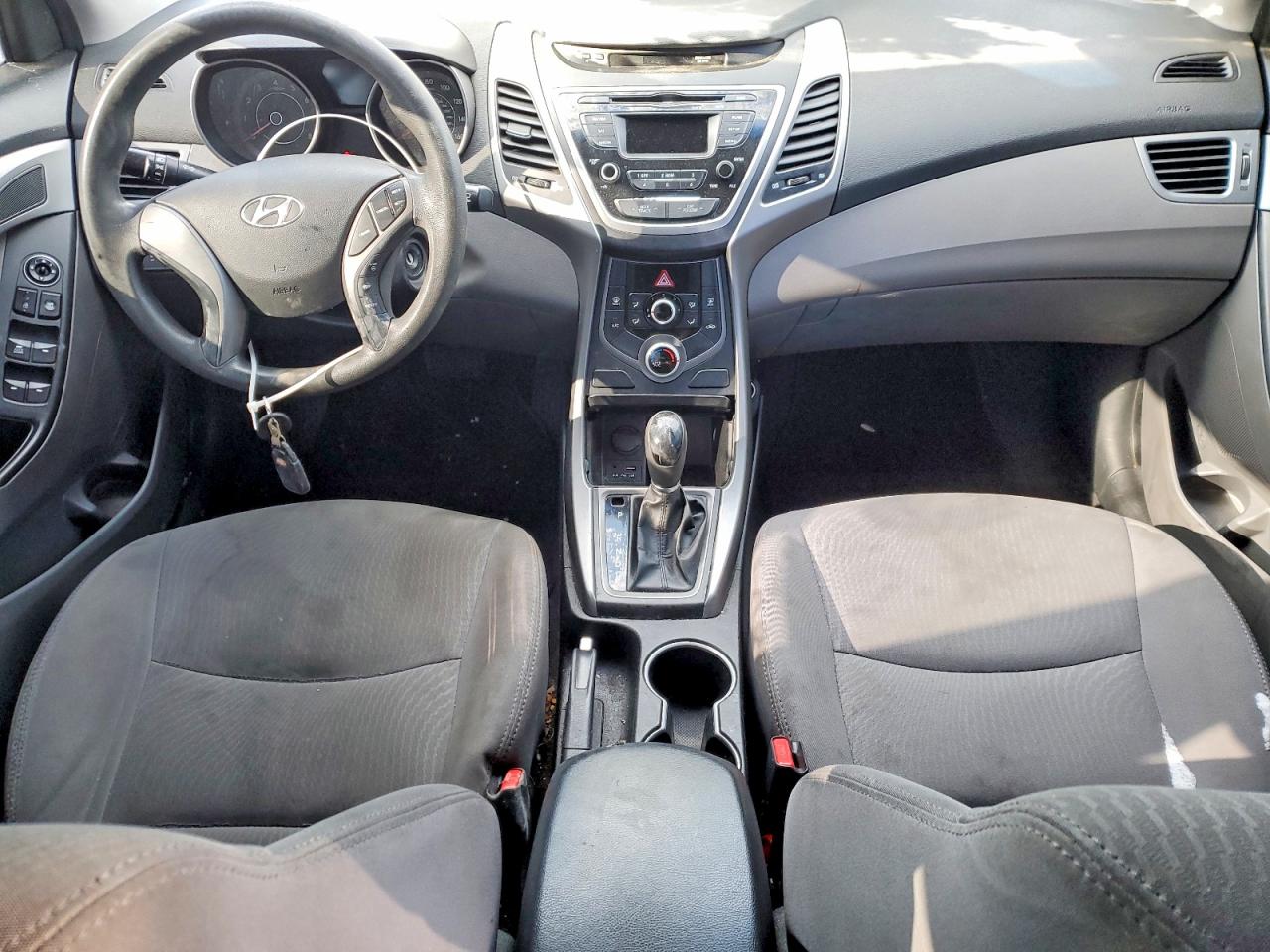 Hyundai ELANTRA Se