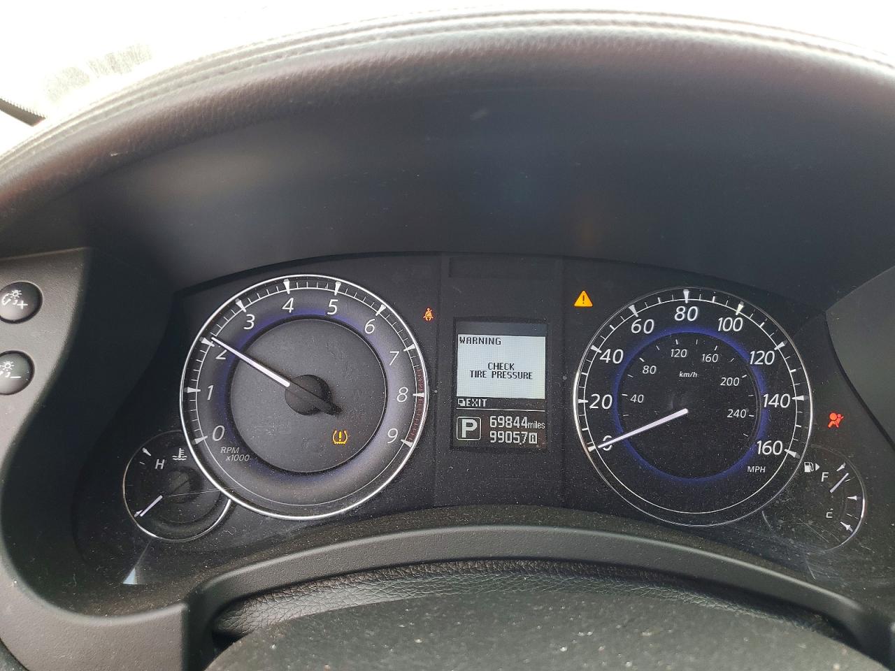 INFINITI Qx Base