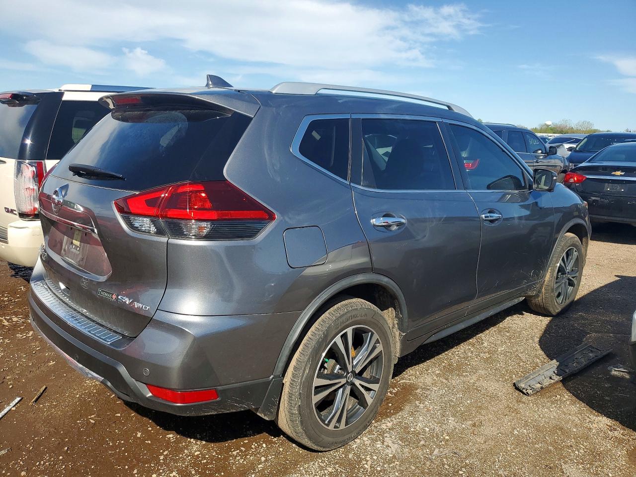 Nissan Rogue Sv