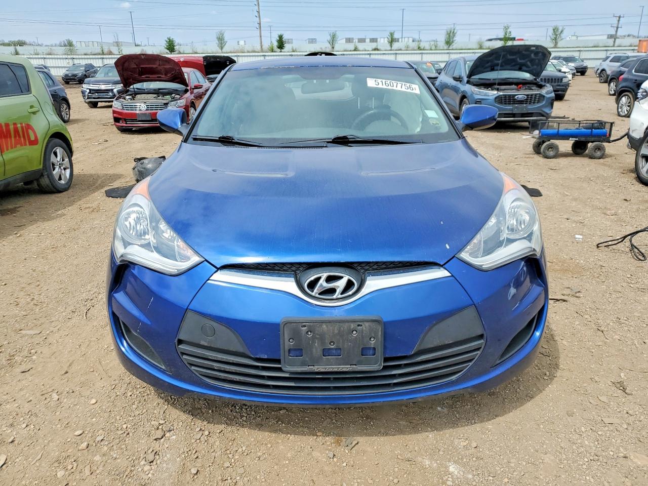 Hyundai VELOSTER Base