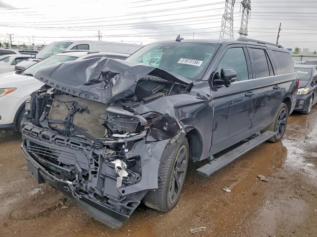Salvage Ford Expedition Image