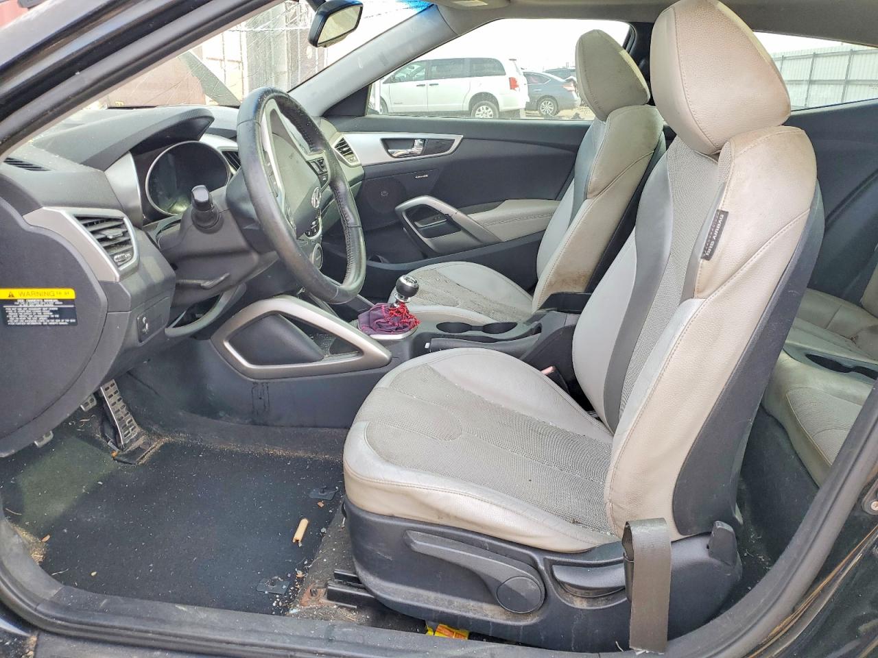 Hyundai VELOSTER Base