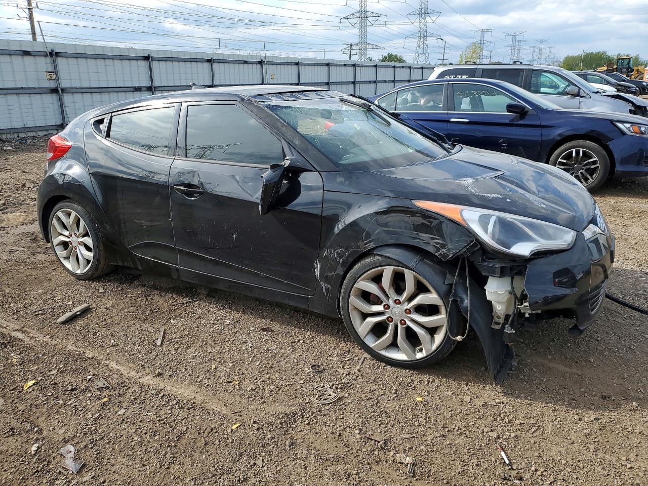 Hyundai VELOSTER Base