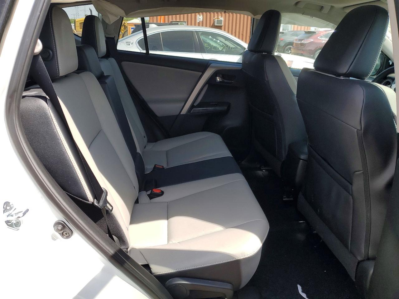 Toyota RAV4 Platinum