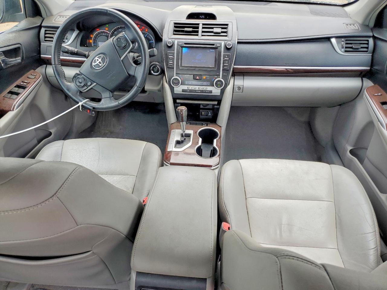 Toyota Camry Xle