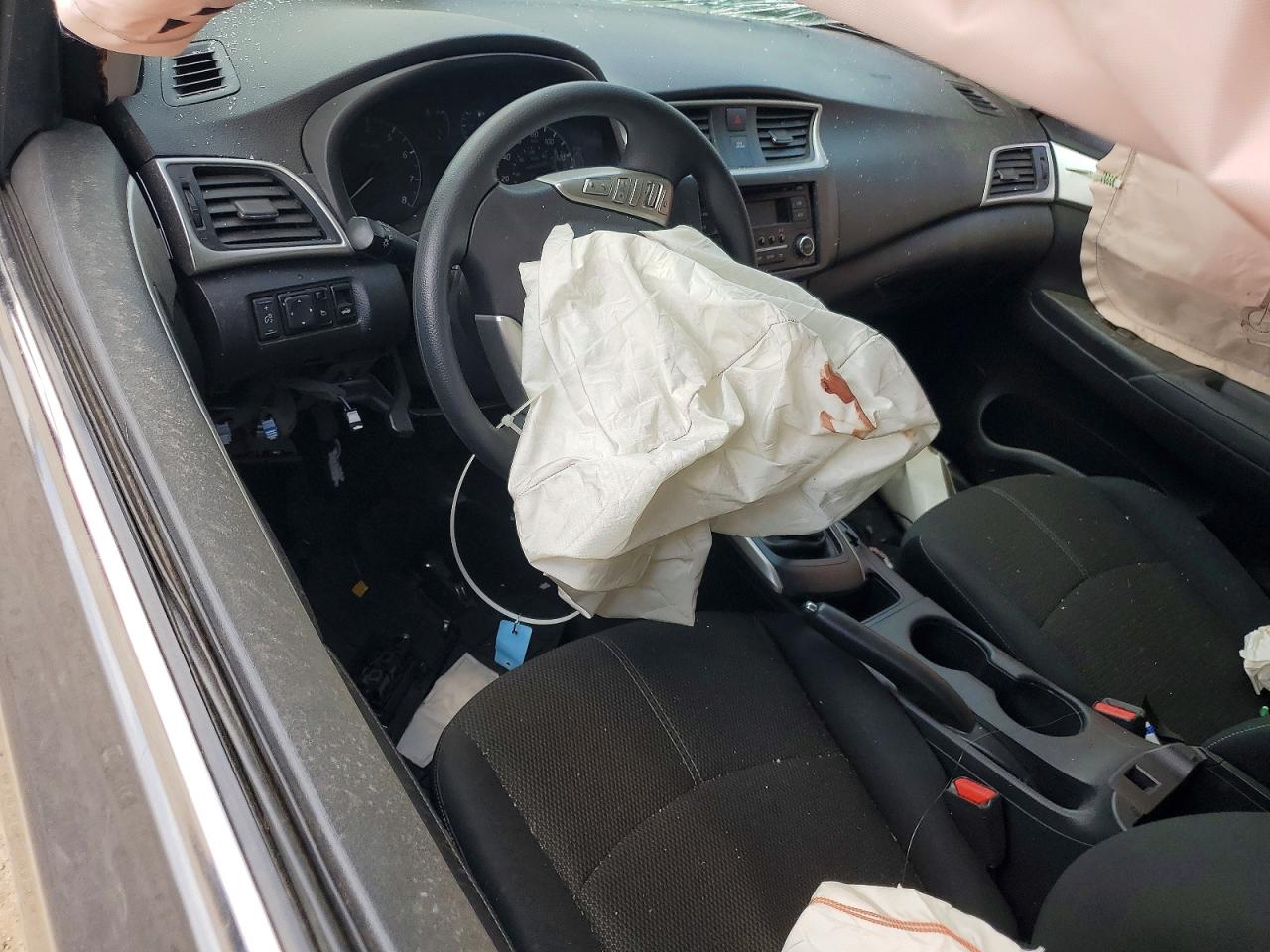 Nissan Sentra S